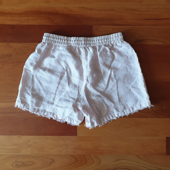 (2 for $30) Seersucker drawstring shorts - Picture 3 of 4